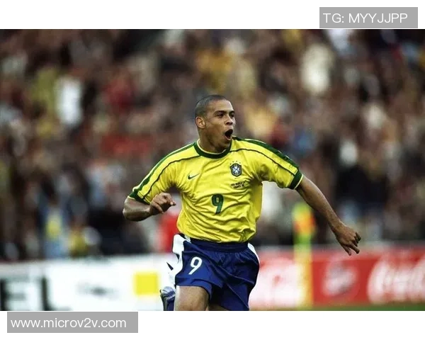 高个子白人足球明星的崛起与影响力探讨